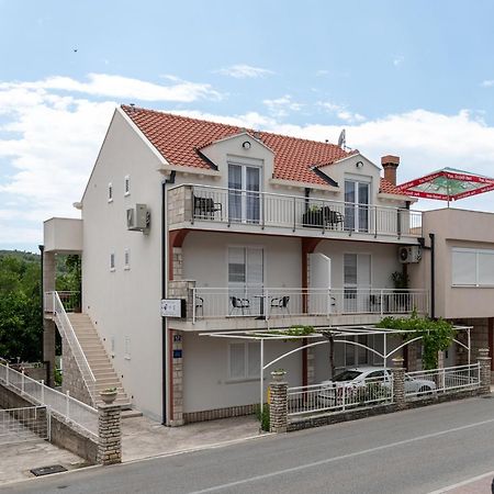 Studio Apartment Boksic Mlini Exterior photo