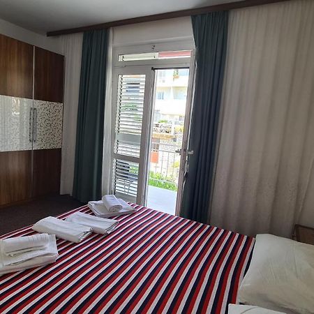 Studio Apartment Boksic Mlini Exterior photo